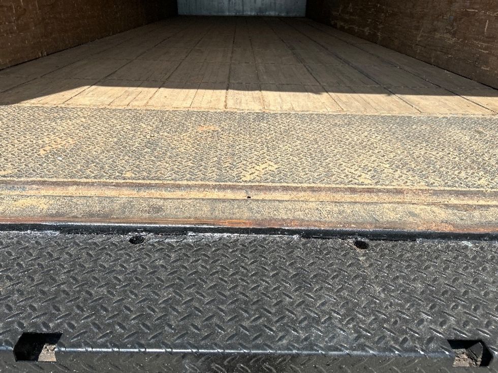 Medium Duty Box Truck-Light and Medium Duty Trucks-Freightliner-2019-M2-Hueytown-AL-184,438\n\t\tmiles-$ 47,000 - Image 9
