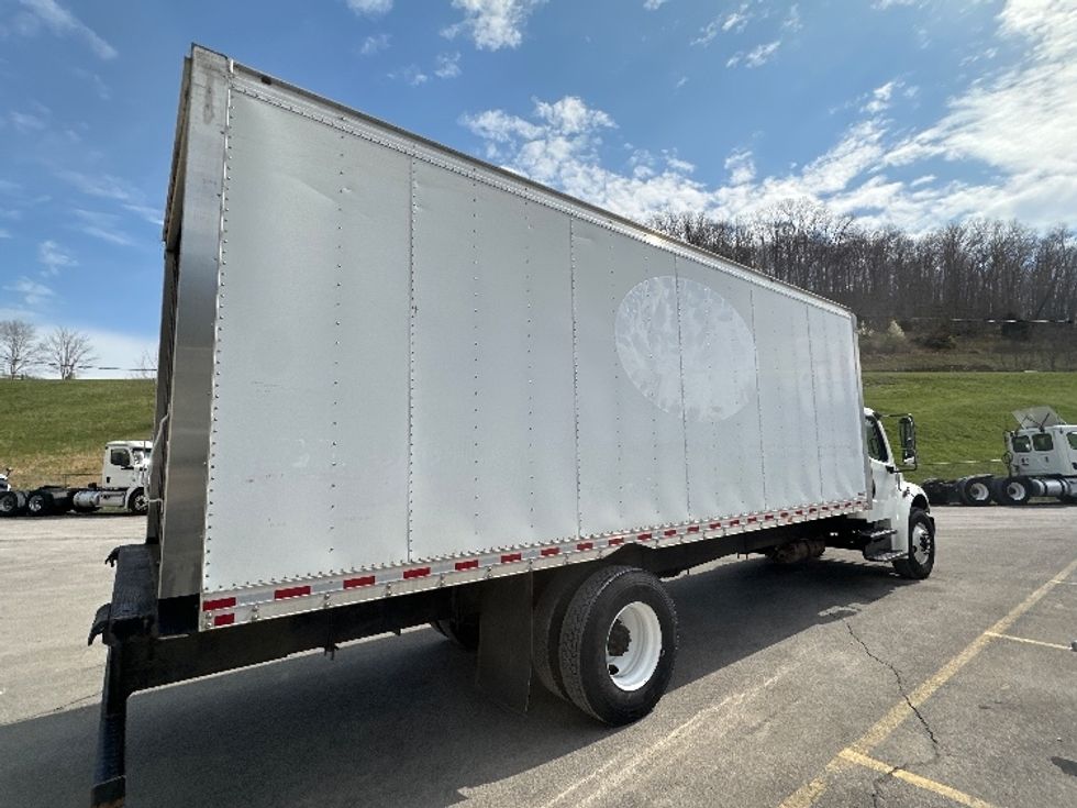 Medium Duty Box Truck-Light and Medium Duty Trucks-Freightliner-2019-M2-Huntington-WV-318,531\n\t\tmiles-$ 24,000 - Image 13