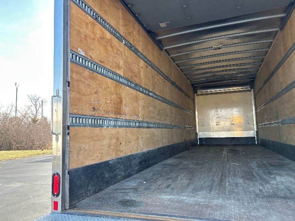 Medium Duty Box Truck-Light and Medium Duty Trucks-Freightliner-2019-M2-Indianapolis-IN-127,915\n\t\tmiles-$ 49,000 - Image 11