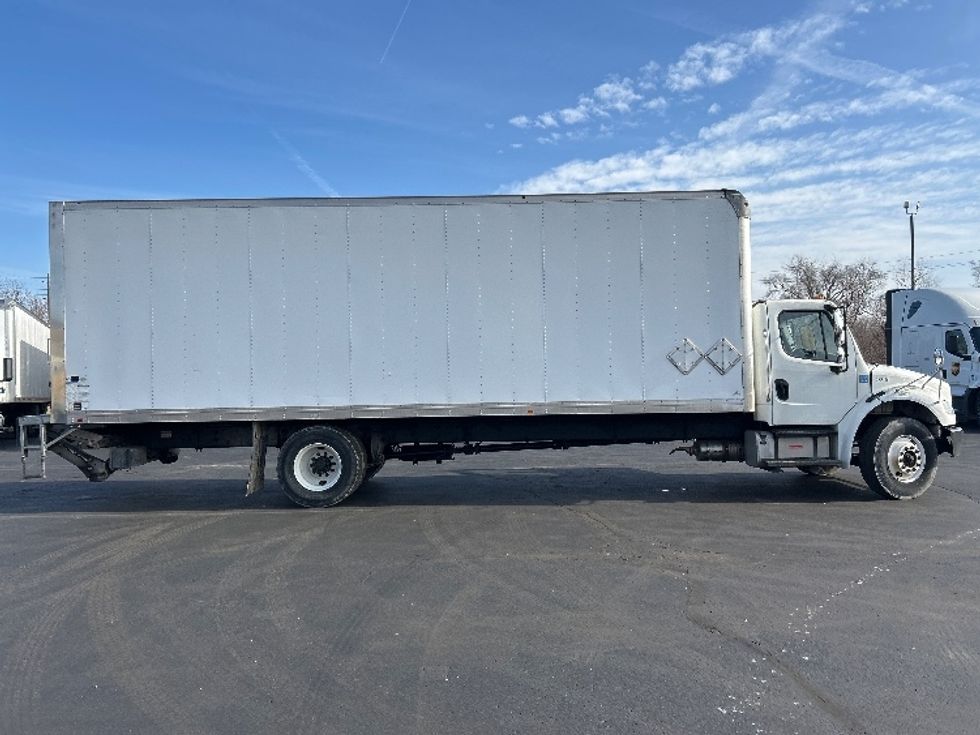 Medium Duty Box Truck-Light and Medium Duty Trucks-Freightliner-2019-M2-Indianapolis-IN-127,915\n\t\tmiles-$ 49,000 - Image 15