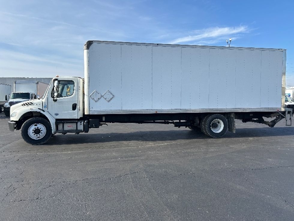 Medium Duty Box Truck-Light and Medium Duty Trucks-Freightliner-2019-M2-Indianapolis-IN-127,915\n\t\tmiles-$ 49,000 - Image 4