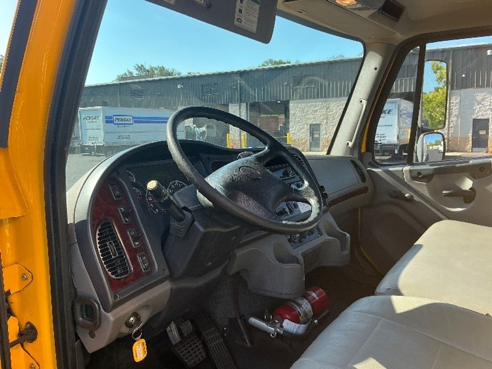 Medium Duty Box Truck-Light and Medium Duty Trucks-Freightliner-2019-M2-Jacksonville-FL-181,259\n\t\tmiles-$ 40,750 - Image 17