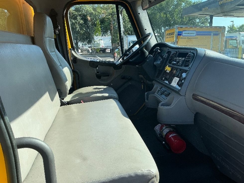 Medium Duty Box Truck-Light and Medium Duty Trucks-Freightliner-2019-M2-Jacksonville-FL-181,259\n\t\tmiles-$ 40,750 - Image 22