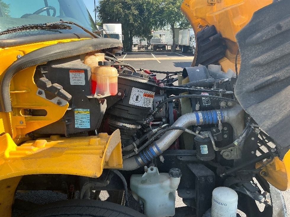 Medium Duty Box Truck-Light and Medium Duty Trucks-Freightliner-2019-M2-Jacksonville-FL-181,259\n\t\tmiles-$ 40,750 - Image 23