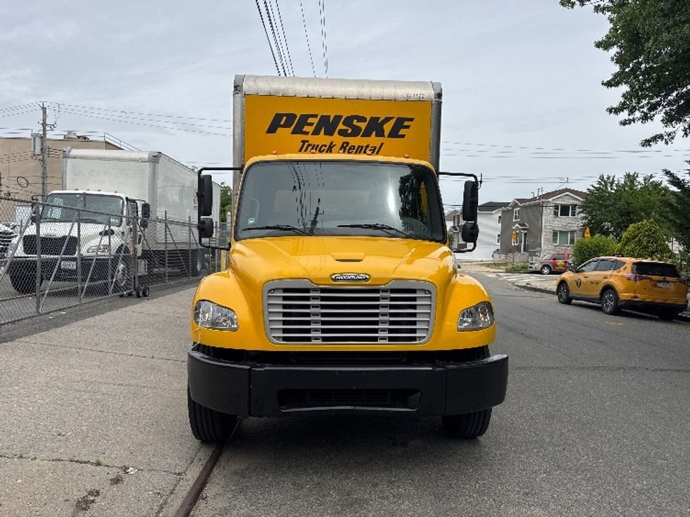 Medium Duty Box Truck-Light and Medium Duty Trucks-Freightliner-2019-M2-Jamaica-NY-217,702\n\t\tmiles-$ 38,500 - Image 2