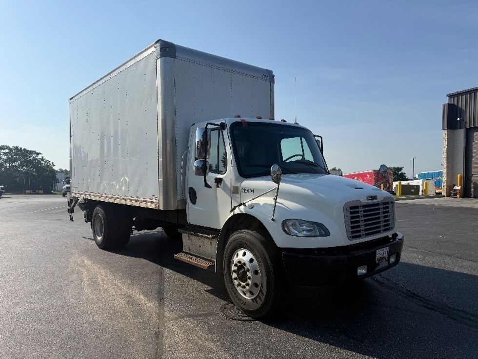 Medium Duty Box Truck-Light and Medium Duty Trucks-Freightliner-2019-M2-Jessup-MD-204,905\n\t\tmiles-$ 40,000 - Image 1