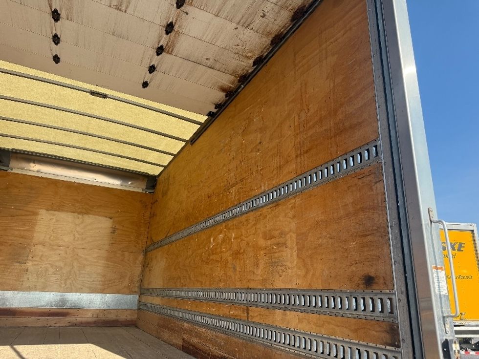 Medium Duty Box Truck-Light and Medium Duty Trucks-Freightliner-2019-M2-Jessup-MD-204,905\n\t\tmiles-$ 40,000 - Image 11