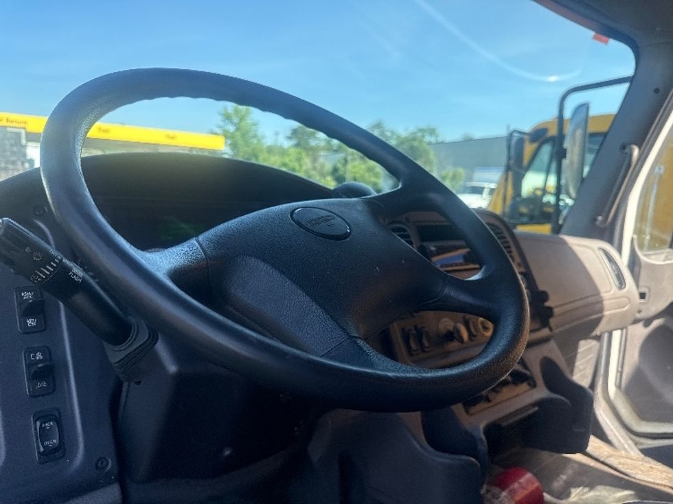 Medium Duty Box Truck-Light and Medium Duty Trucks-Freightliner-2019-M2-Jessup-MD-204,905\n\t\tmiles-$ 40,000 - Image 16