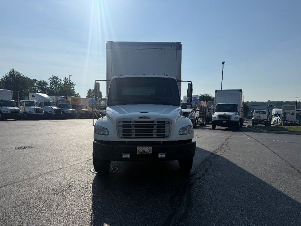 Medium Duty Box Truck-Light and Medium Duty Trucks-Freightliner-2019-M2-Jessup-MD-204,905\n\t\tmiles-$ 40,000 - Image 2