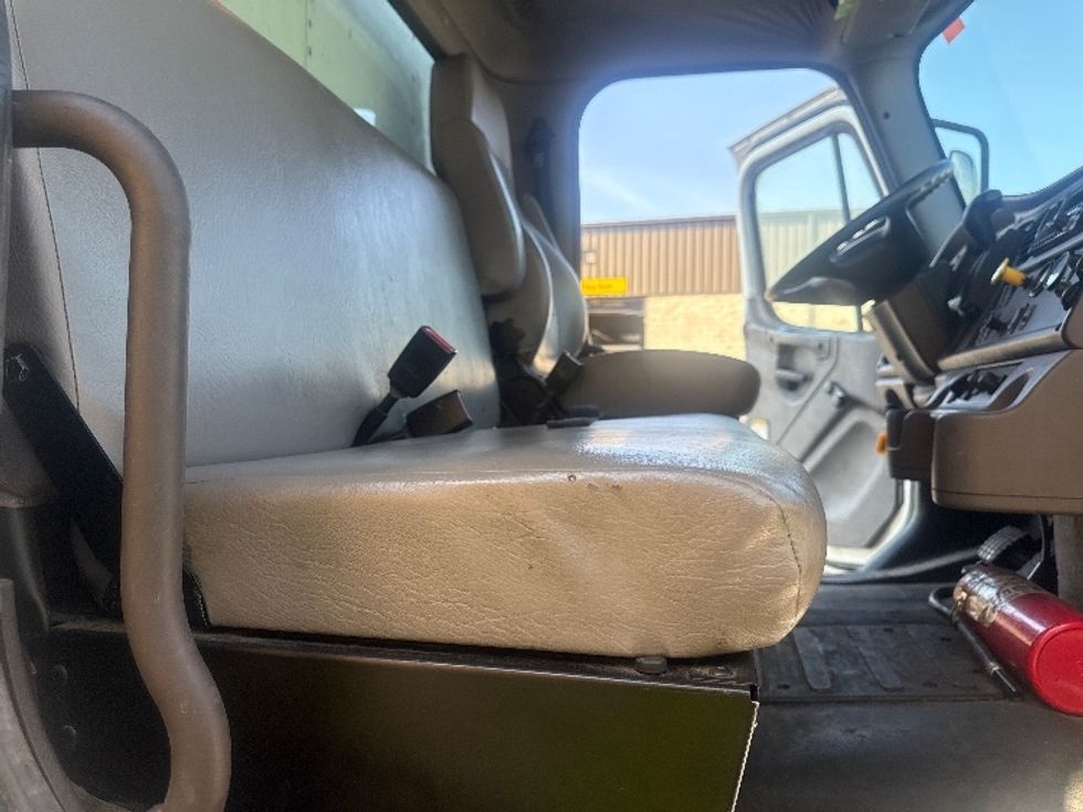 Medium Duty Box Truck-Light and Medium Duty Trucks-Freightliner-2019-M2-Jessup-MD-204,905\n\t\tmiles-$ 40,000 - Image 20