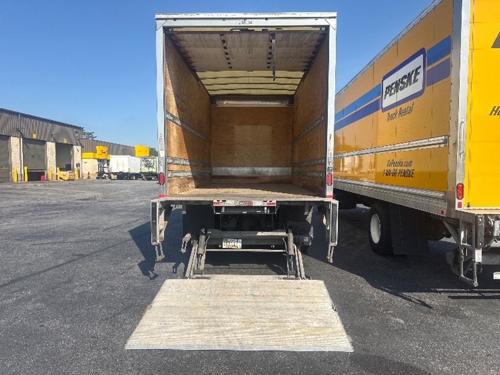 Medium Duty Box Truck-Light and Medium Duty Trucks-Freightliner-2019-M2-Jessup-MD-204,905\n\t\tmiles-$ 40,000 - Image 8