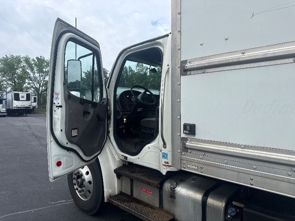 Medium Duty Box Truck-Light and Medium Duty Trucks-Freightliner-2019-M2-Jessup-MD-258,351\n\t\tmiles-$ 44,750 - Image 14