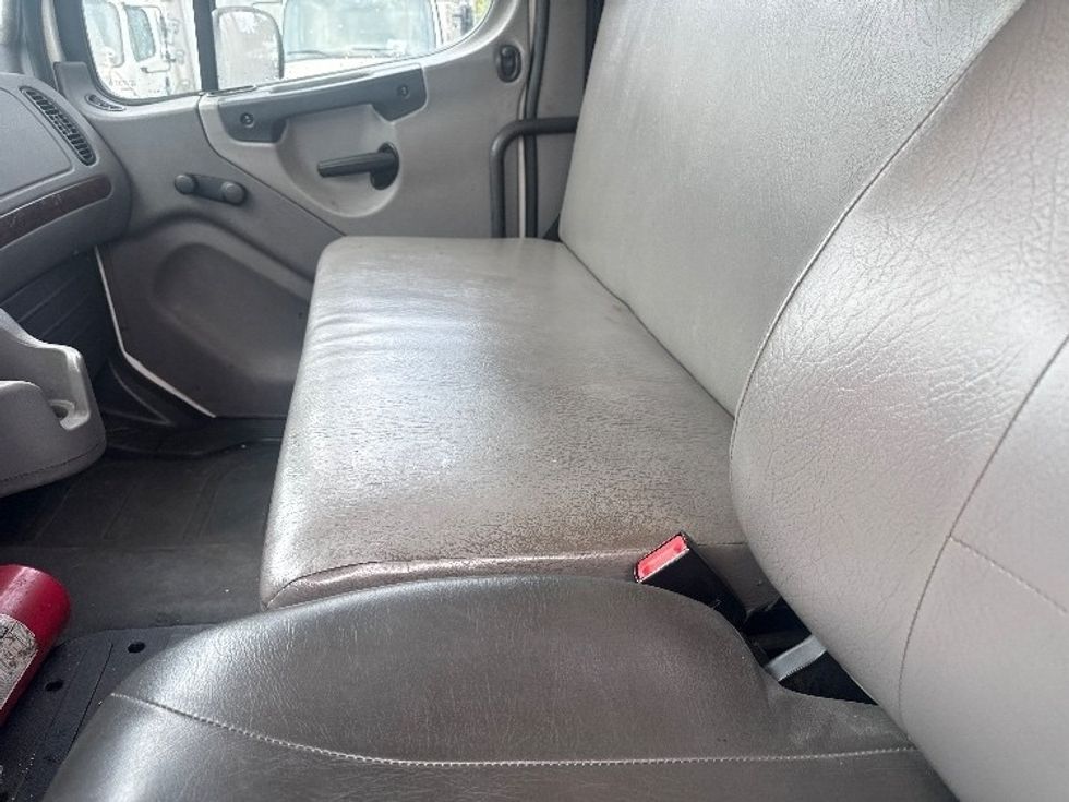 Medium Duty Box Truck-Light and Medium Duty Trucks-Freightliner-2019-M2-Jessup-MD-258,351\n\t\tmiles-$ 44,750 - Image 16