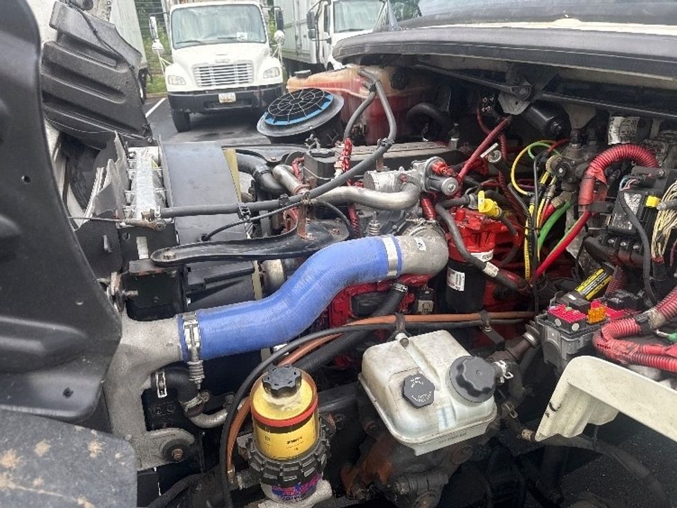 Medium Duty Box Truck-Light and Medium Duty Trucks-Freightliner-2019-M2-Jessup-MD-258,351\n\t\tmiles-$ 44,750 - Image 21