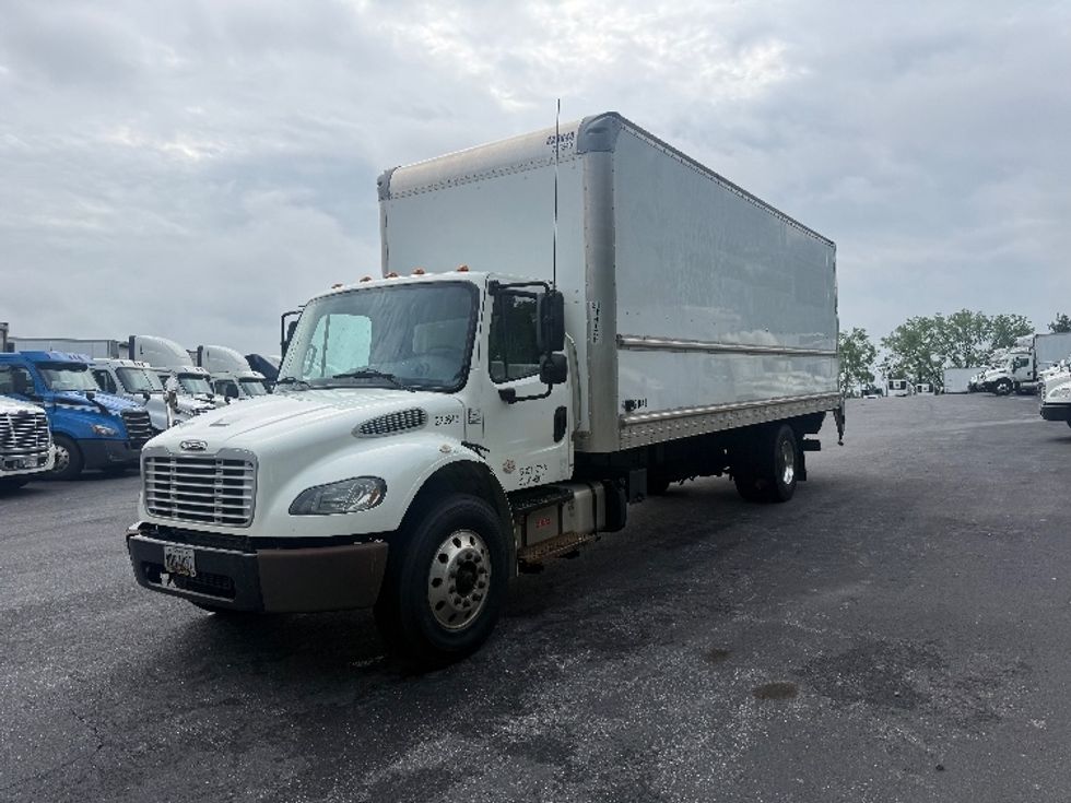 Medium Duty Box Truck-Light and Medium Duty Trucks-Freightliner-2019-M2-Jessup-MD-258,351\n\t\tmiles-$ 44,750 - Image 3
