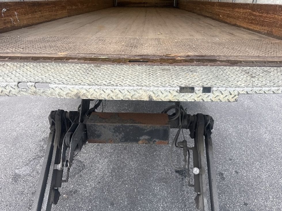 Medium Duty Box Truck-Light and Medium Duty Trucks-Freightliner-2019-M2-Jessup-MD-258,351\n\t\tmiles-$ 44,750 - Image 8