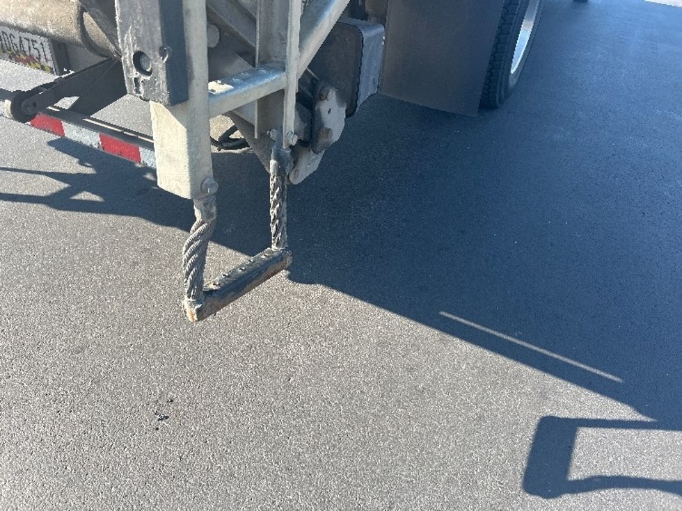 Medium Duty Box Truck-Light and Medium Duty Trucks-Freightliner-2019-M2-Jessup-MD-268,777\n\t\tmiles-$ 40,250 - Image 25