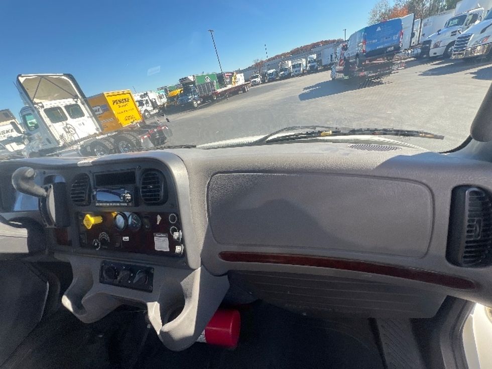 Medium Duty Box Truck-Light and Medium Duty Trucks-Freightliner-2019-M2-Jessup-MD-279,036\n\t\tmiles-$ 35,250 - Image 21