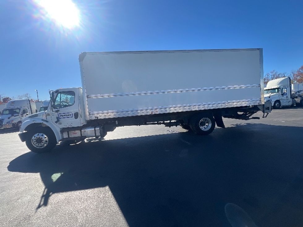 Medium Duty Box Truck-Light and Medium Duty Trucks-Freightliner-2019-M2-Jessup-MD-279,036\n\t\tmiles-$ 35,250 - Image 4