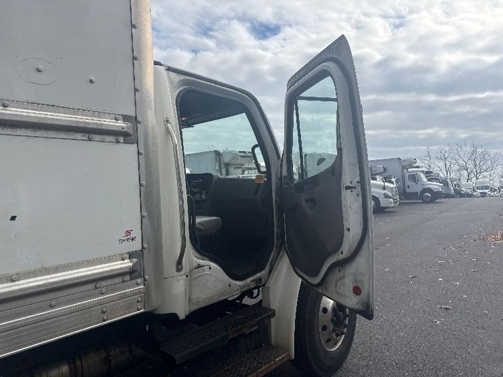 Medium Duty Box Truck-Light and Medium Duty Trucks-Freightliner-2019-M2-Jessup-MD-466,025\n\t\tmiles-$ 10,000 - Image 19
