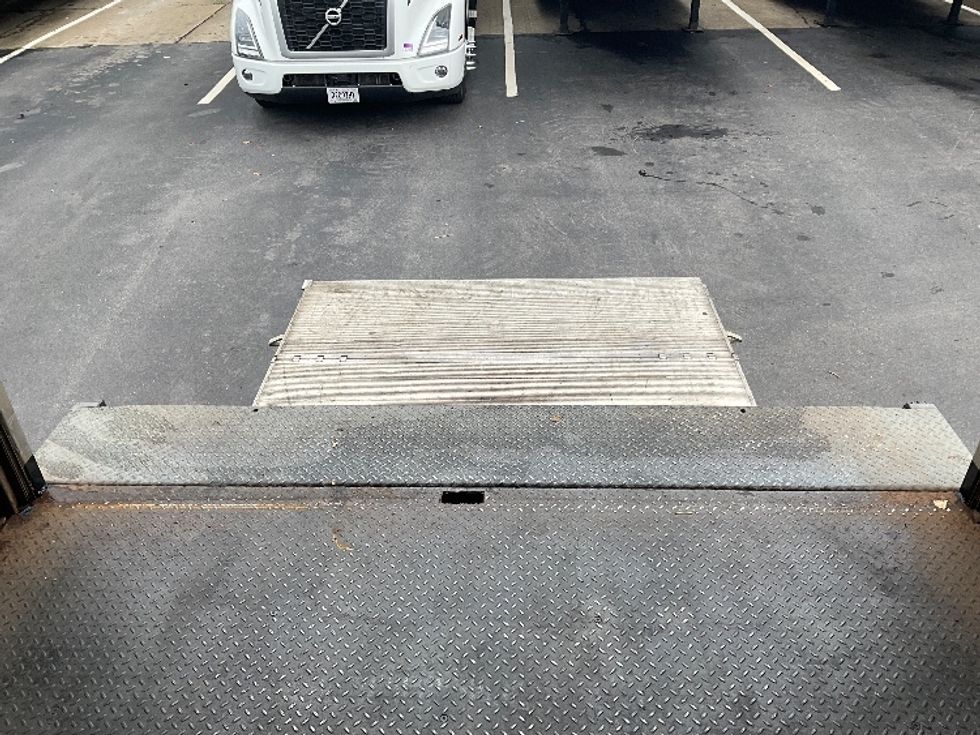 Medium Duty Box Truck-Light and Medium Duty Trucks-Freightliner-2019-M2-Jessup-PA-171,874\n\t\tmiles-$ 47,000 - Image 10