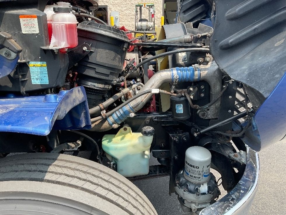 Medium Duty Box Truck-Light and Medium Duty Trucks-Freightliner-2019-M2-Jessup-PA-186,122\n\t\tmiles-$ 45,500 - Image 23