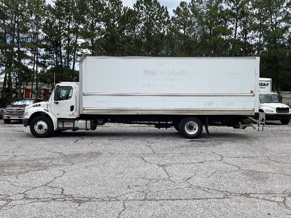 Medium Duty Box Truck-Light and Medium Duty Trucks-Freightliner-2019-M2-Jonesboro-GA-213,611\n\t\tmiles-$ 49,500 - Image 4