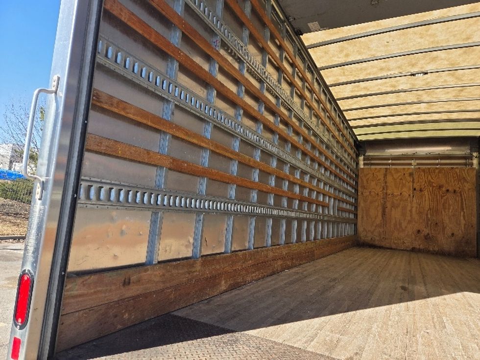Medium Duty Box Truck-Light and Medium Duty Trucks-Freightliner-2019-M2-Kansas City-MO-162,249\n\t\tmiles-$ 48,500 - Image 11