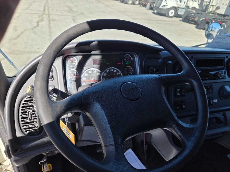 Medium Duty Box Truck-Light and Medium Duty Trucks-Freightliner-2019-M2-Kansas City-MO-162,249\n\t\tmiles-$ 48,500 - Image 18