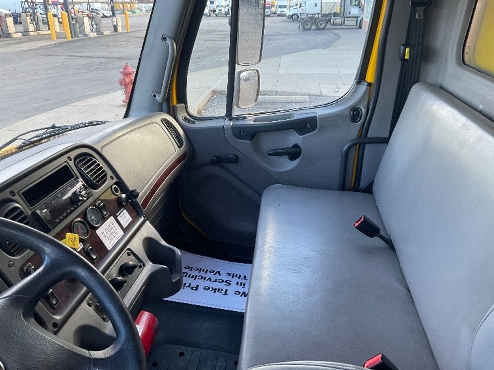 Medium Duty Box Truck-Light and Medium Duty Trucks-Freightliner-2019-M2-Kansas City-MO-253,878\n\t\tmiles-$ 37,000 - Image 19