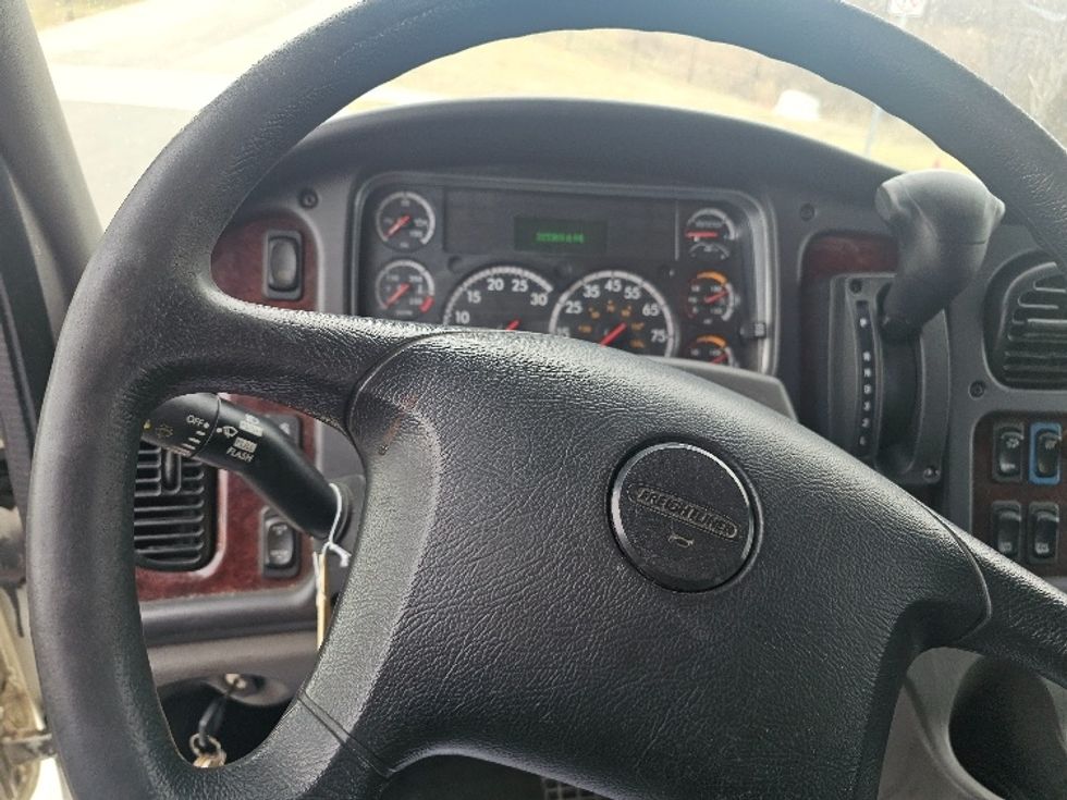 Medium Duty Box Truck-Light and Medium Duty Trucks-Freightliner-2019-M2-Kansas City-MO-311,100\n\t\tmiles-$ 38,500 - Image 16