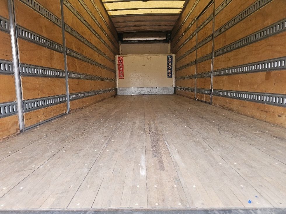 Medium Duty Box Truck-Light and Medium Duty Trucks-Freightliner-2019-M2-Kansas City-MO-311,100\n\t\tmiles-$ 38,500 - Image 9