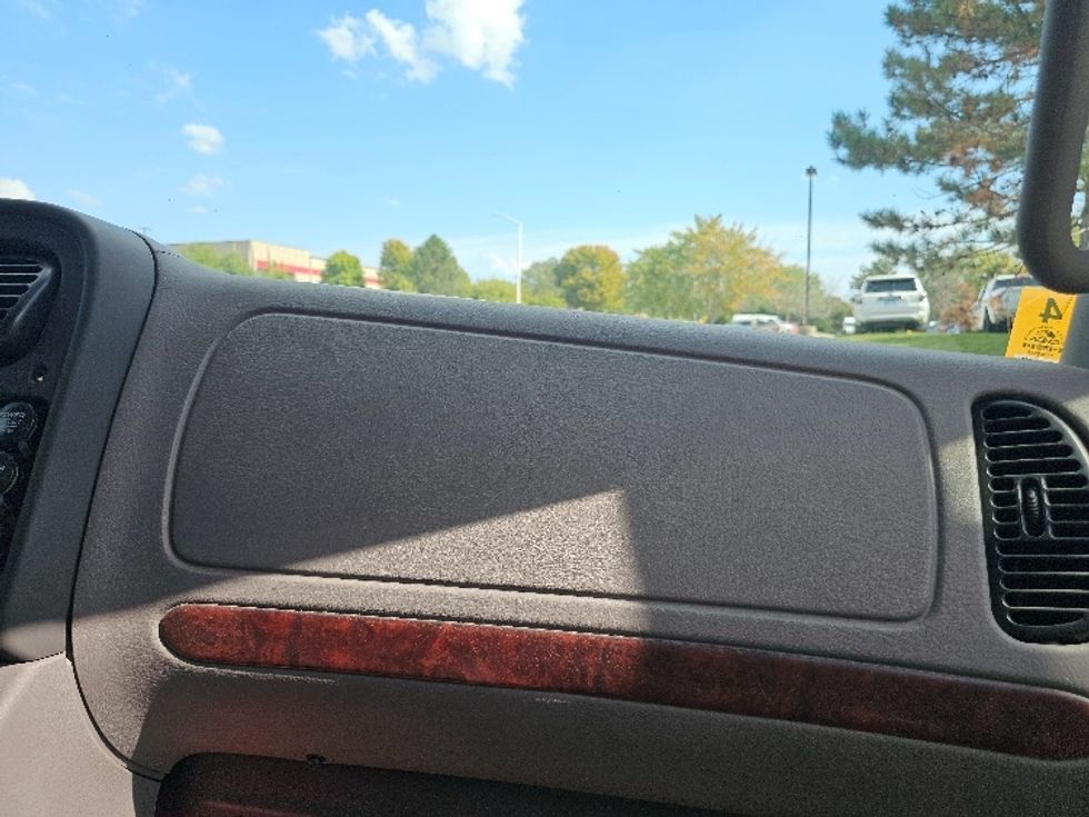 Medium Duty Box Truck-Light and Medium Duty Trucks-Freightliner-2019-M2-Kansas City-MO-82,618\n\t\tmiles-$ 50,250 - Image 19