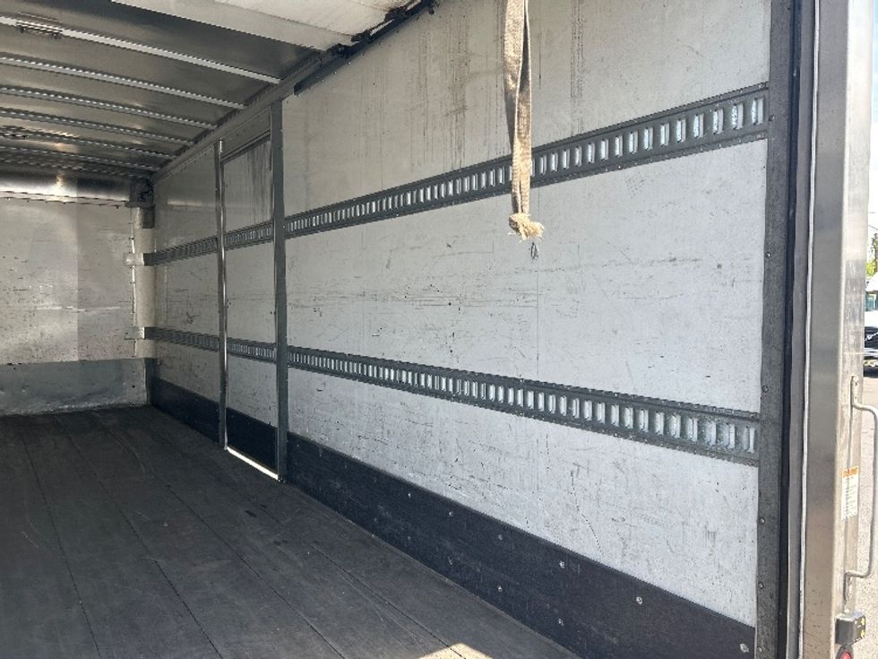 Medium Duty Box Truck-Light and Medium Duty Trucks-Freightliner-2019-M2-Kearny-NJ-189,806\n\t\tmiles-$ 43,250 - Image 12