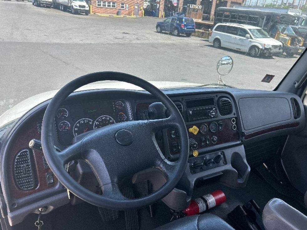 Medium Duty Box Truck-Light and Medium Duty Trucks-Freightliner-2019-M2-Kearny-NJ-189,806\n\t\tmiles-$ 43,250 - Image 18