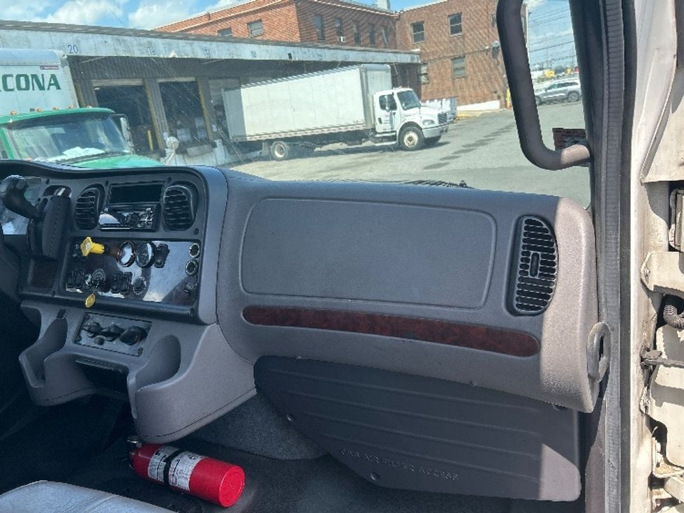 Medium Duty Box Truck-Light and Medium Duty Trucks-Freightliner-2019-M2-Kearny-NJ-189,806\n\t\tmiles-$ 43,250 - Image 21