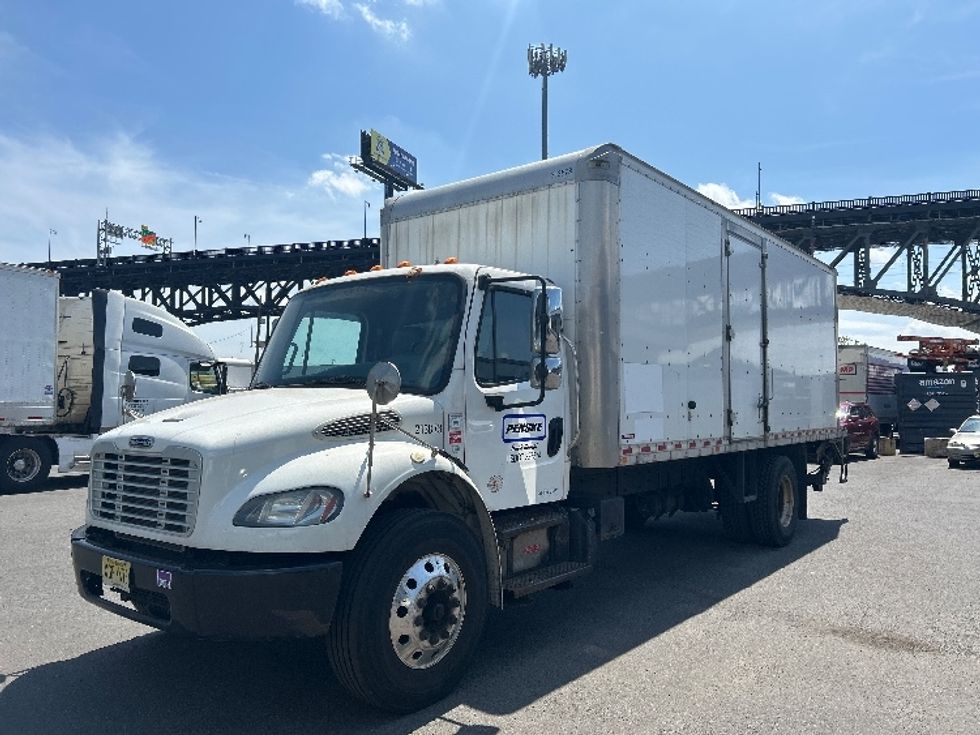 Medium Duty Box Truck-Light and Medium Duty Trucks-Freightliner-2019-M2-Kearny-NJ-189,806\n\t\tmiles-$ 43,250 - Image 3