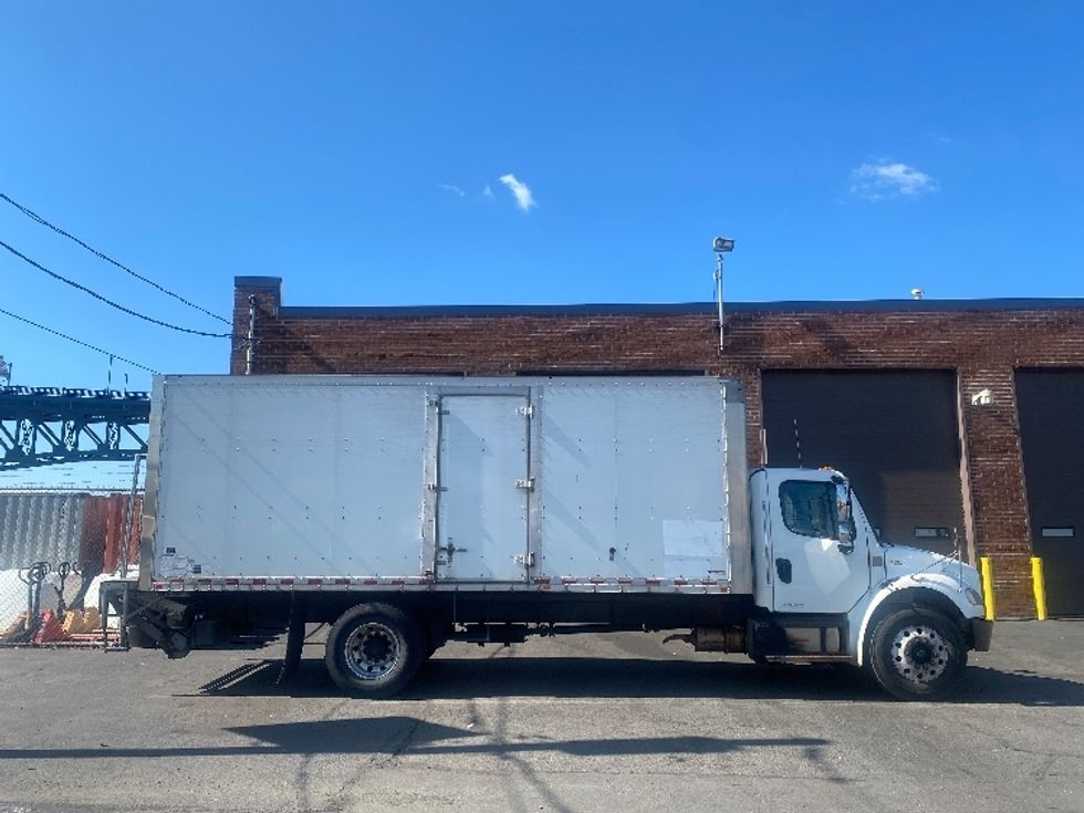 Medium Duty Box Truck-Light and Medium Duty Trucks-Freightliner-2019-M2-Kearny-NJ-196,347\n\t\tmiles-$ 41,500 - Image 15
