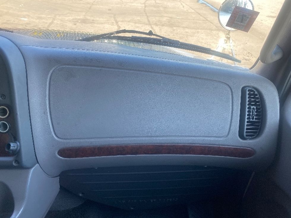 Medium Duty Box Truck-Light and Medium Duty Trucks-Freightliner-2019-M2-Kearny-NJ-196,347\n\t\tmiles-$ 41,500 - Image 21