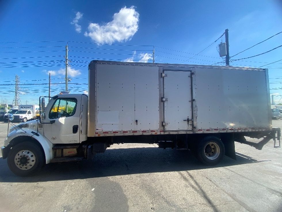 Medium Duty Box Truck-Light and Medium Duty Trucks-Freightliner-2019-M2-Kearny-NJ-196,347\n\t\tmiles-$ 41,500 - Image 4