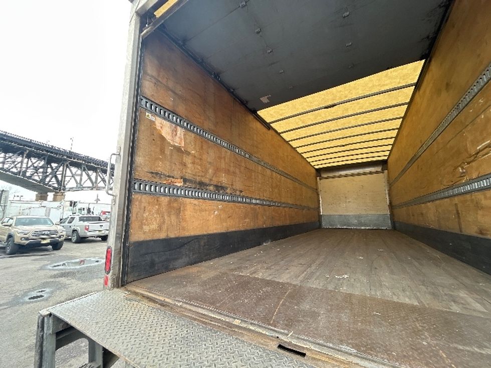 Medium Duty Box Truck-Light and Medium Duty Trucks-Freightliner-2019-M2-Kearny-NJ-221,212\n\t\tmiles-$ 34,750 - Image 11