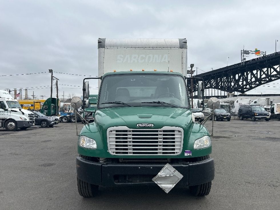 Medium Duty Box Truck-Light and Medium Duty Trucks-Freightliner-2019-M2-Kearny-NJ-221,212\n\t\tmiles-$ 34,750 - Image 2