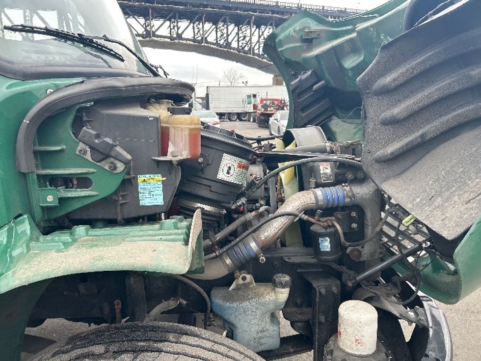 Medium Duty Box Truck-Light and Medium Duty Trucks-Freightliner-2019-M2-Kearny-NJ-221,212\n\t\tmiles-$ 34,750 - Image 23