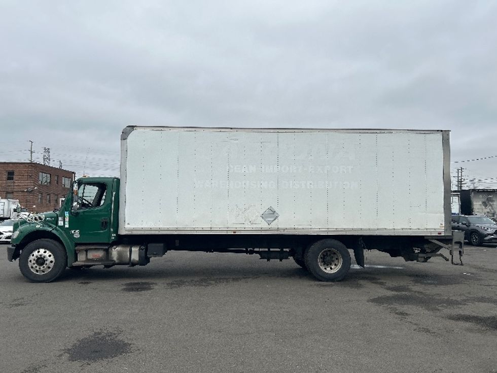Medium Duty Box Truck-Light and Medium Duty Trucks-Freightliner-2019-M2-Kearny-NJ-221,212\n\t\tmiles-$ 34,750 - Image 4