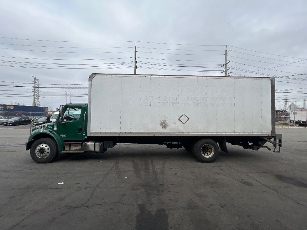 Medium Duty Box Truck-Light and Medium Duty Trucks-Freightliner-2019-M2-Kearny-NJ-449,229\n\t\tmiles-$ 20,000 - Image 4
