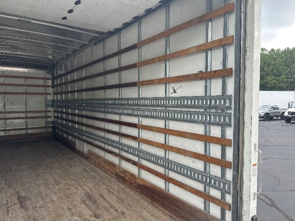 Medium Duty Box Truck-Light and Medium Duty Trucks-Freightliner-2019-M2-Kennesaw-GA-126,826\n\t\tmiles-$ 69,750 - Image 12