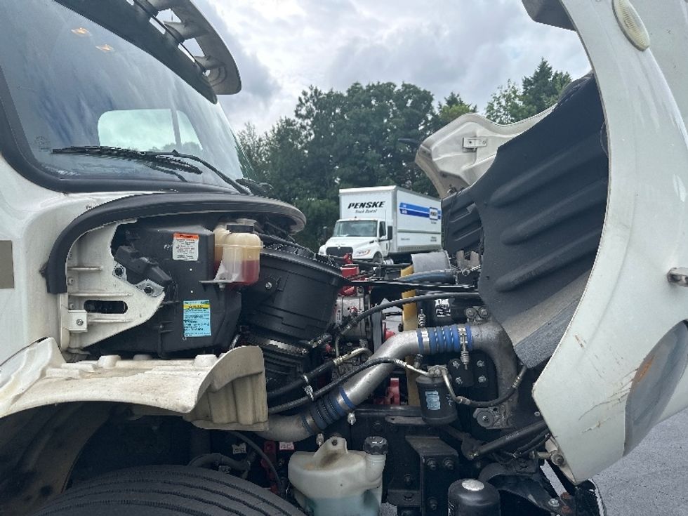Medium Duty Box Truck-Light and Medium Duty Trucks-Freightliner-2019-M2-Kennesaw-GA-126,826\n\t\tmiles-$ 69,750 - Image 23
