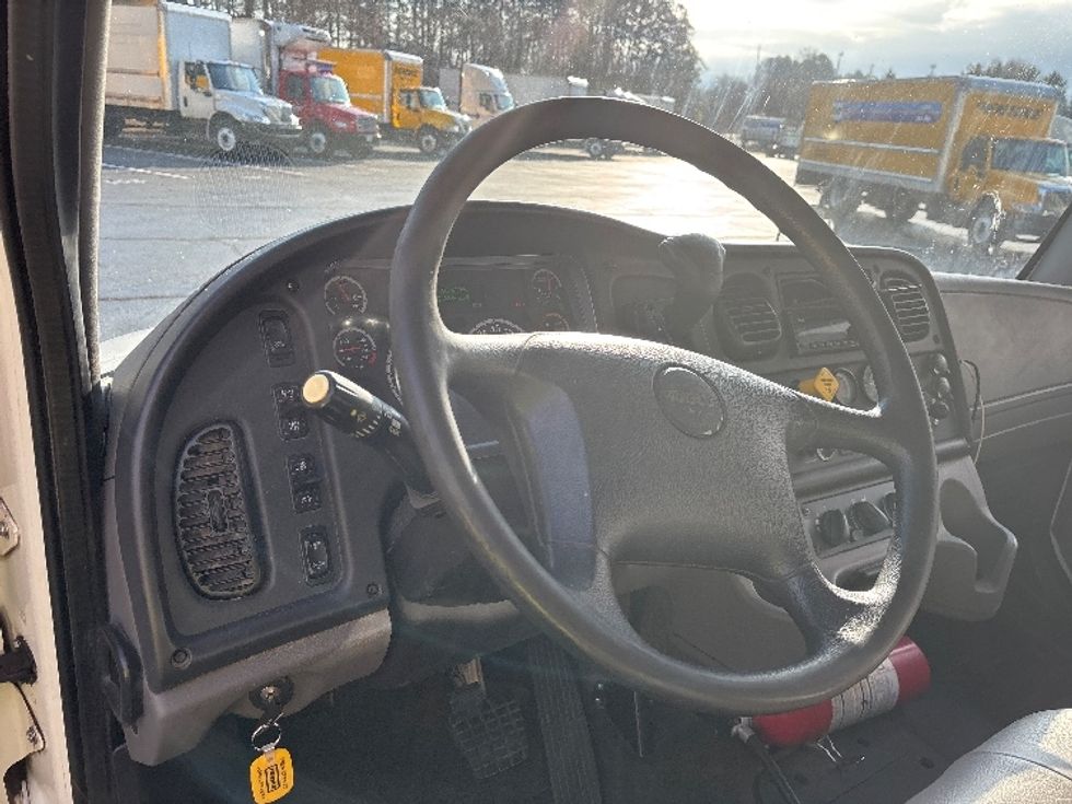 Medium Duty Box Truck-Light and Medium Duty Trucks-Freightliner-2019-M2-Kennesaw-GA-242,326\n\t\tmiles-$ 40,250 - Image 20