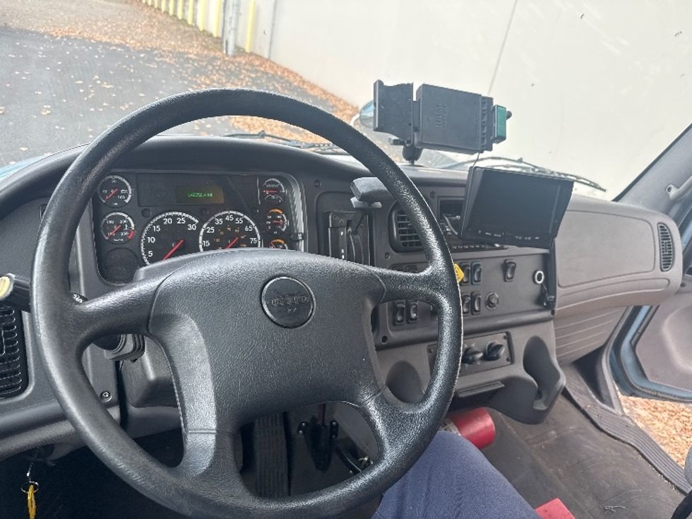 Medium Duty Box Truck-Light and Medium Duty Trucks-Freightliner-2019-M2-Kent-WA-148,017\n\t\tmiles-$ 52,250 - Image 17