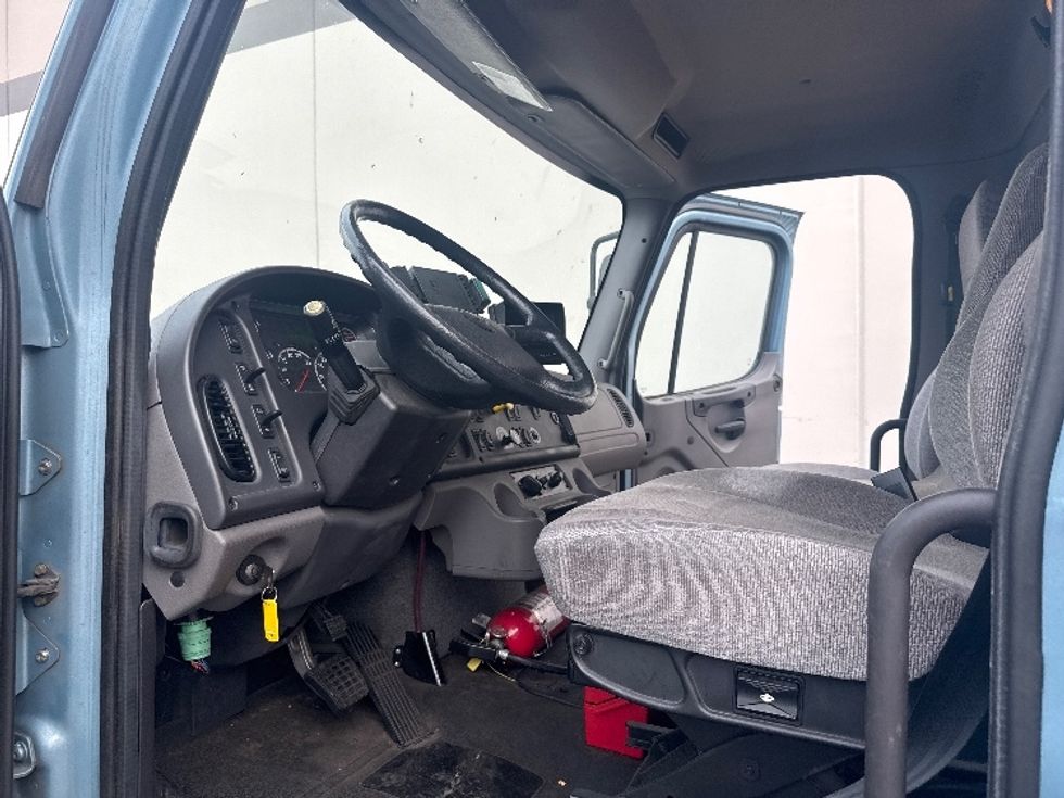 Medium Duty Box Truck-Light and Medium Duty Trucks-Freightliner-2019-M2-Kent-WA-148,017\n\t\tmiles-$ 52,250 - Image 20
